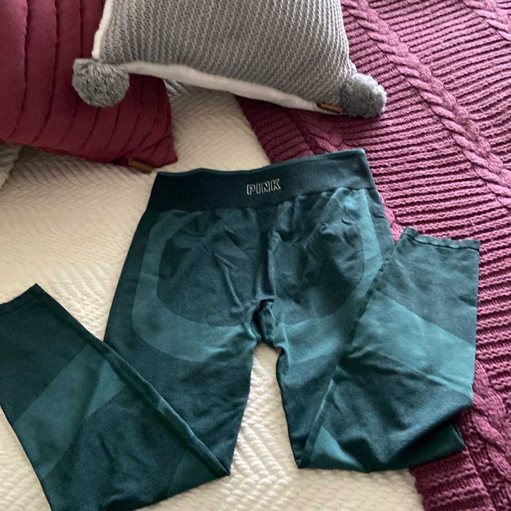 Leggings. Perfect for that cycle class. High waisted.